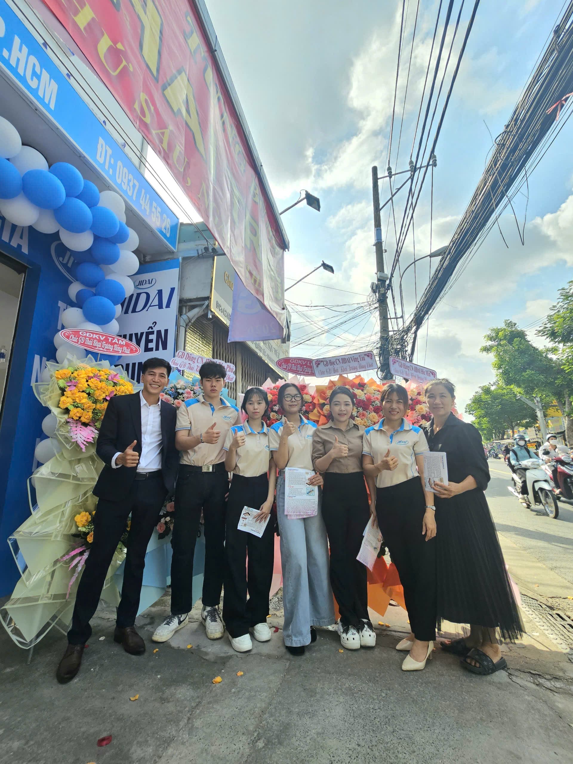 Không khí trị liệu phục hồi cột sống tại JIDAI Bình Tân